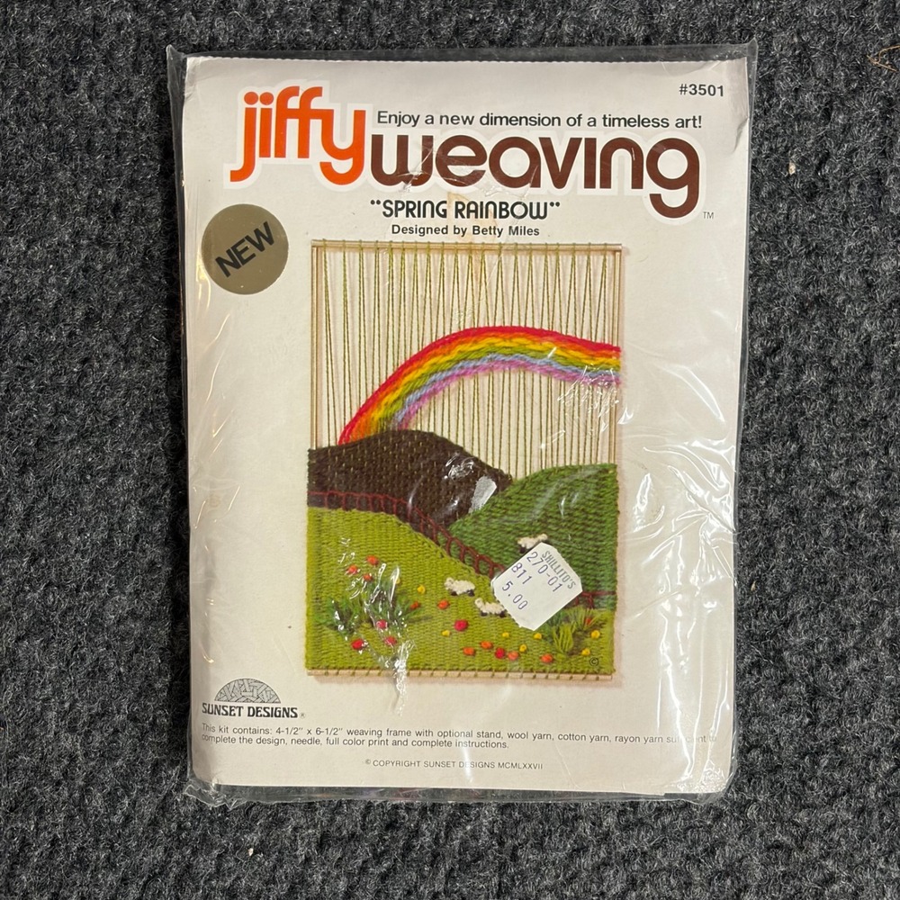 Vintage 1977 Sunset Designs Jiffy Weaving Kit Spring Rainbow Betty Miles 3501